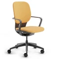 klober-lim-black-mit-design-armlehne-sitzhocker-papaya-123homeoffice-460183_1080x.webp