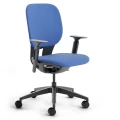 klober-lim-black-mit-hohenverstellbarer-armlehne-sitzhocker-blau-123homeoffice-951607_1800x1800.webp