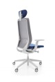 Fotel ergonomiczny AccisPro Profim z jasnoszarą ramą i regulowanym zagłówkiem.jpg