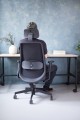 Profesjonalny fotel ergonomiczny Bejot Belt do wielogodzinnej pracy biurowej.jpeg