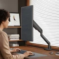 pancerny-uchwyt-do-ciezkich-monitorow-do-16kg..png