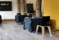 eleganckie-krzeslo-bistro-vank-pigi-drewniane-nogi.jpg