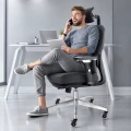 nowoczesny-czarny-fotel-biurowy-z-siatka-clouvou-proseat.png